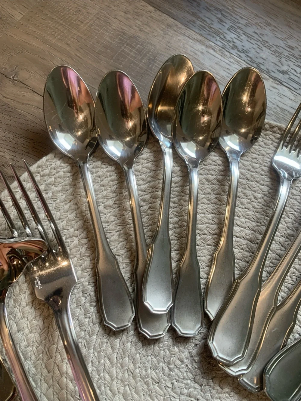 Guy Degrenne Set of 21 Pieces France Flatware